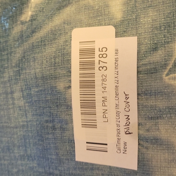 Set of 2 teal CaliTime pillow covers 22" brand new - Picture 4 of 5